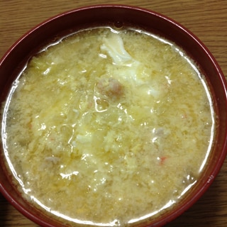 創味シャンタンで白菜とカニの卵スープ